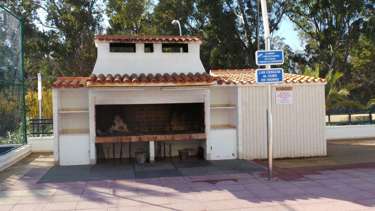 Apartamento El Eden Playa De Gandia Exteriör bild